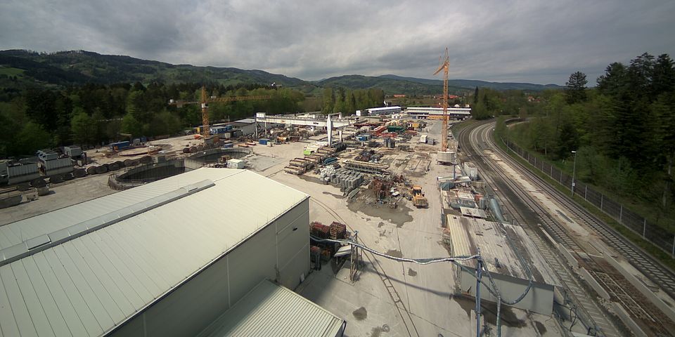 Livebild Baukamera 1 - Webcam 'Baustelleneinrichtungsfläche Leibenfeld bei Deutschlandsberg' - Baustelle Koralmtunnel, Baulos KAT2 (ca. 5 Minuteninterval)